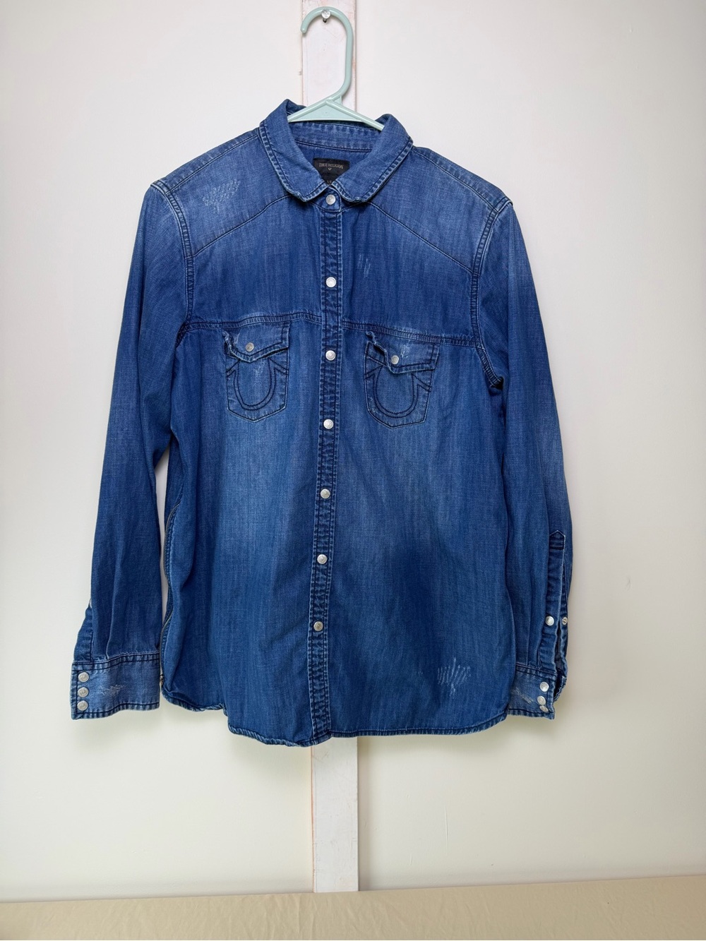 True Religion Womens L Denim Shirt Blue Button Up Horseshoe Western